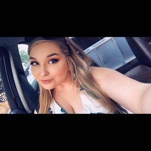 Meet your Posher, Hailey